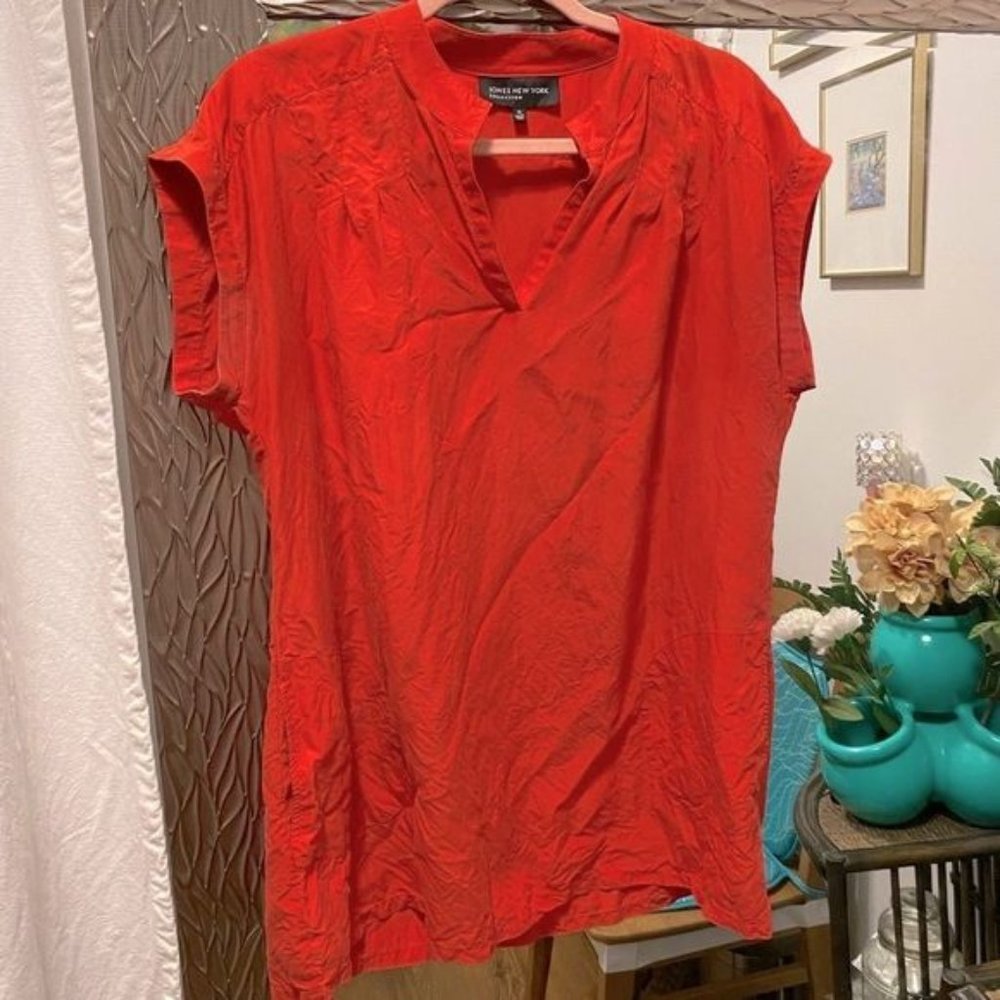Jones New York Red Silk Short Sleeve Top With Pockets Plus